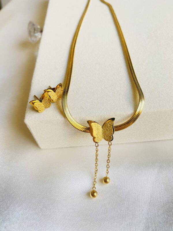 Butterfly Necklace With Tops - Image 2