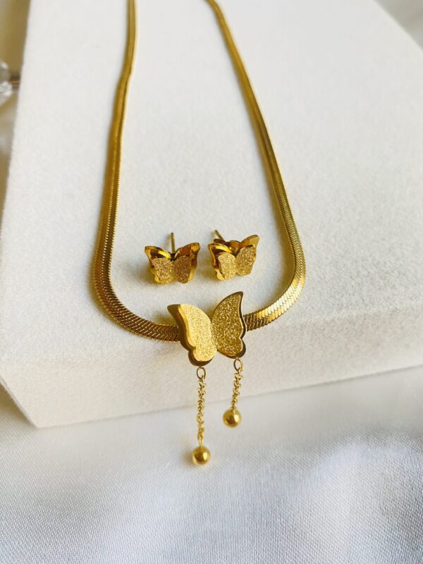 Butterfly Necklace With Tops - Image 3