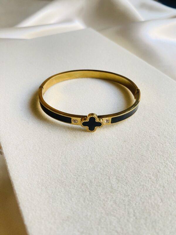 Clover Hand Cuff Bracelet